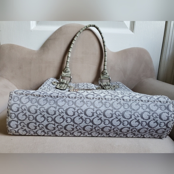 Vintage Guess Tansy Silver Rhinestone Signature Handbag - Picture 6 of 16